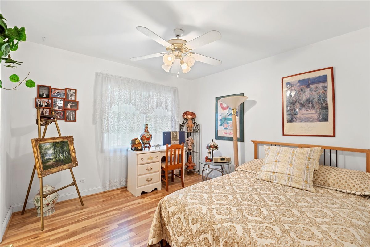 1400 N Pepper Tree Drive