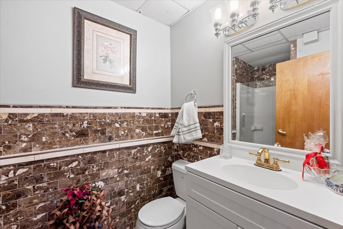 1400 N Pepper Tree Drive