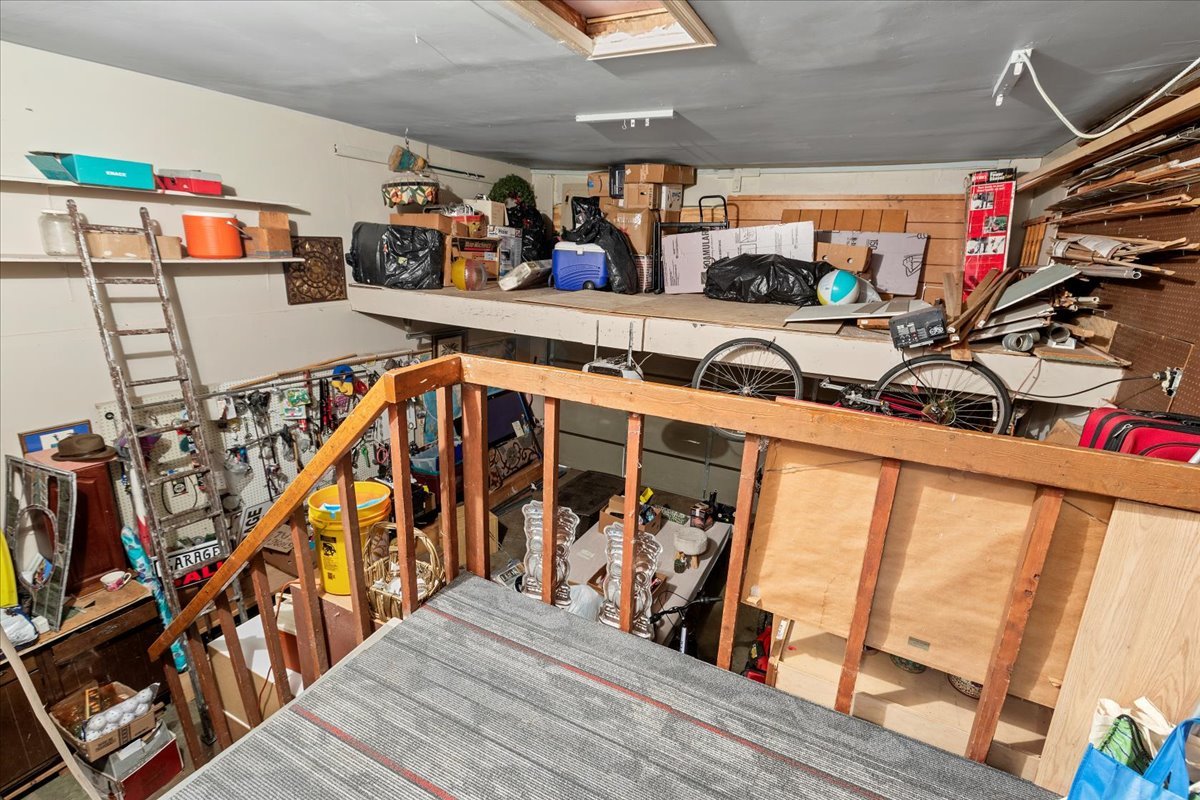 1400 N Pepper Tree Drive