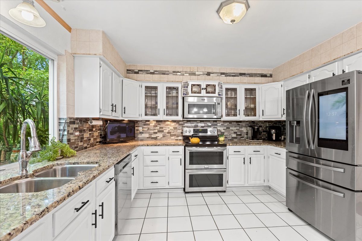 1400 N Pepper Tree Drive