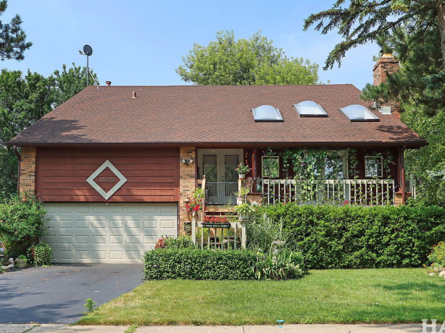 1400 N Pepper Tree Drive