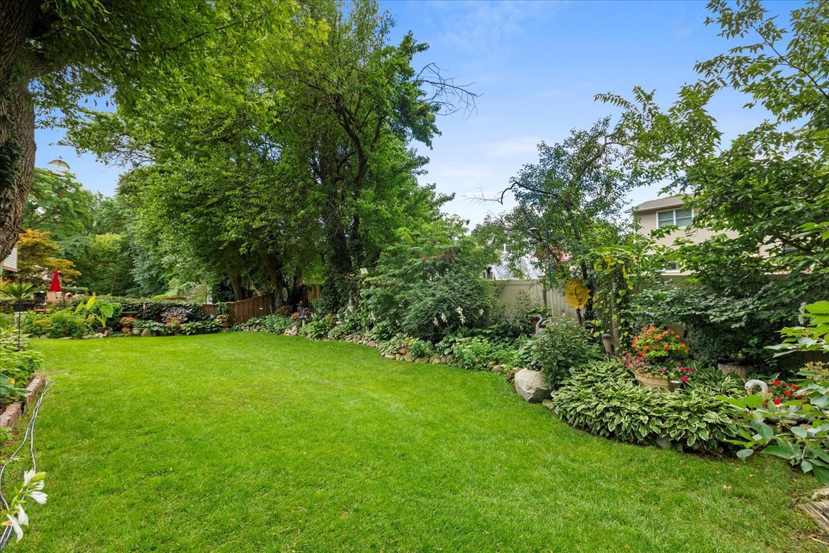 1400 N Pepper Tree Drive