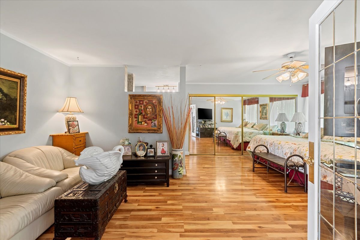 1400 N Pepper Tree Drive