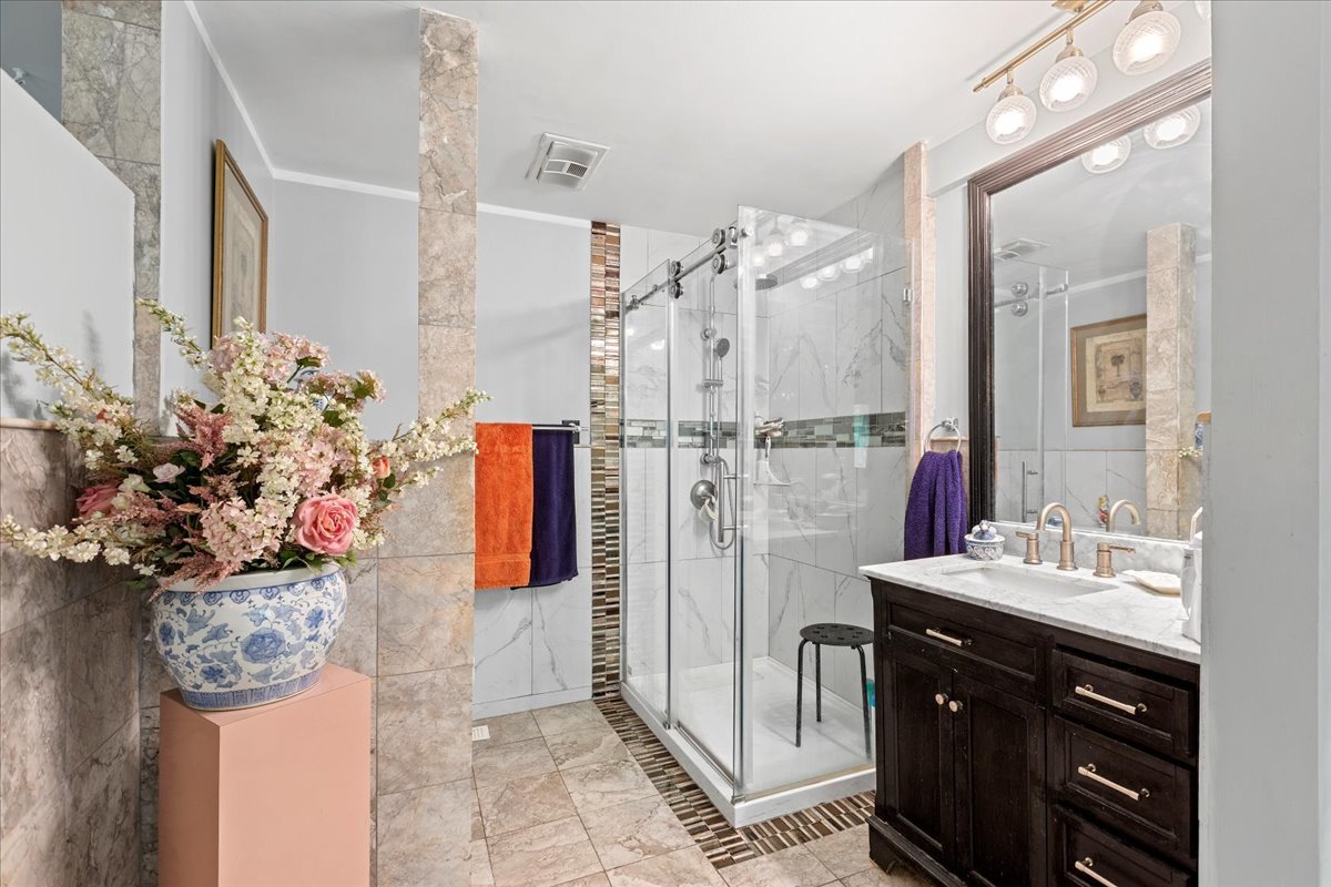 1400 N Pepper Tree Drive