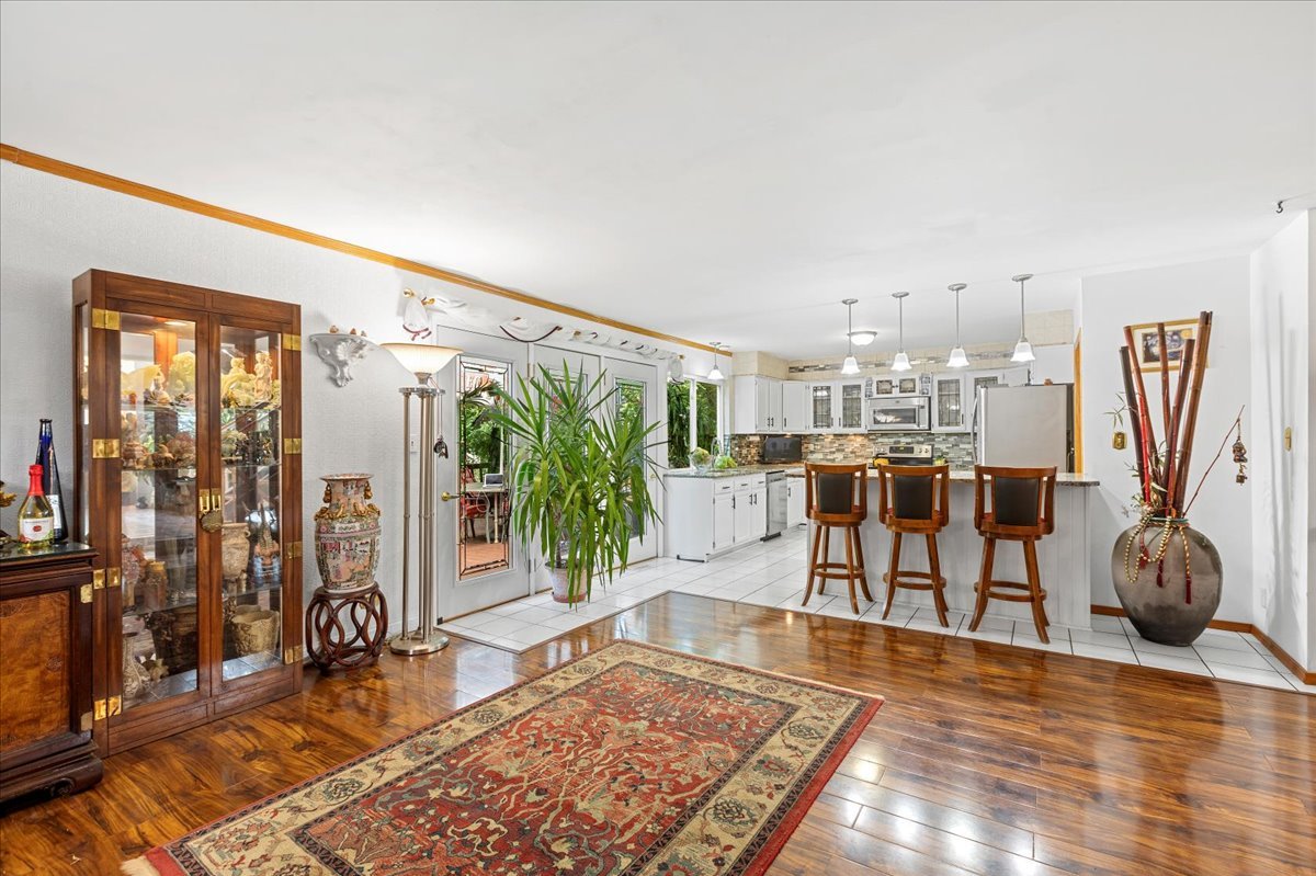 1400 N Pepper Tree Drive