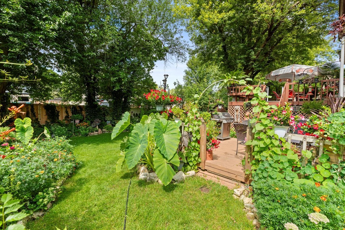 1400 N Pepper Tree Drive