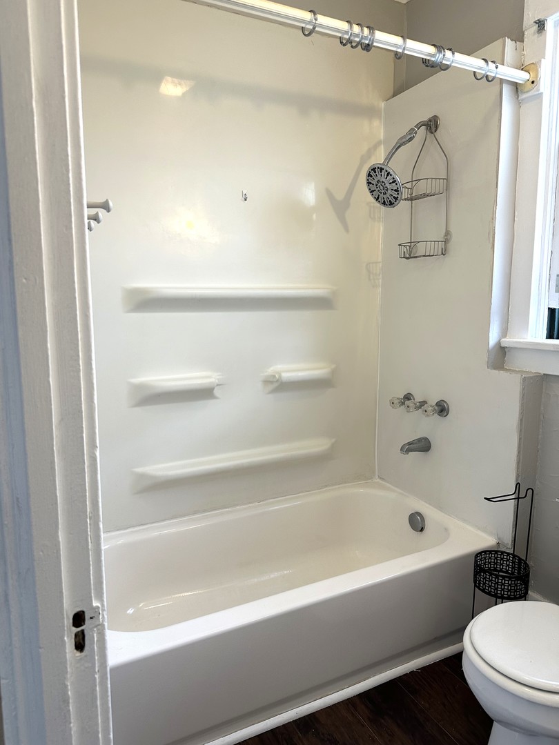 312 Fulton Street Unit: 2ndFL