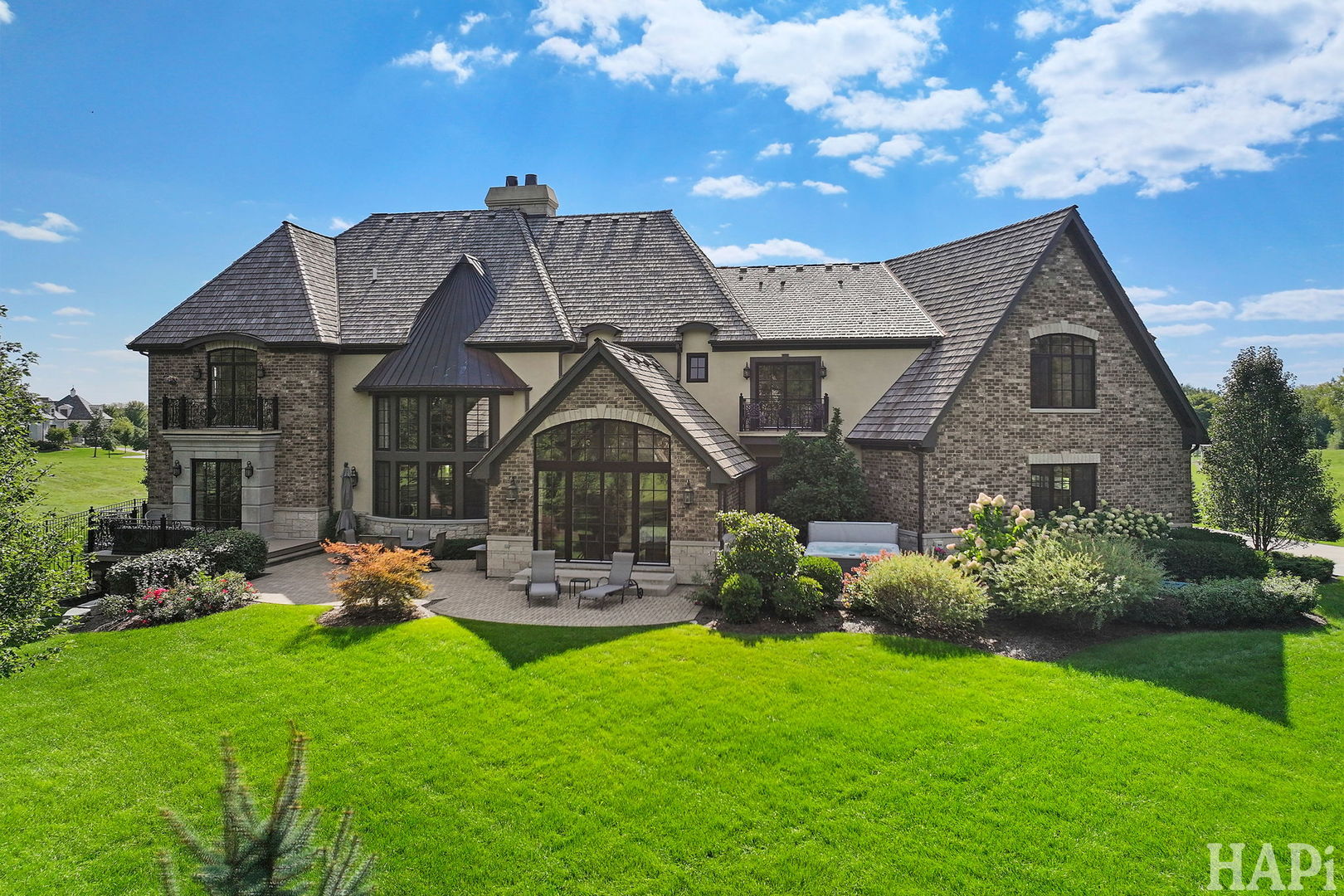 18 Enclave Court