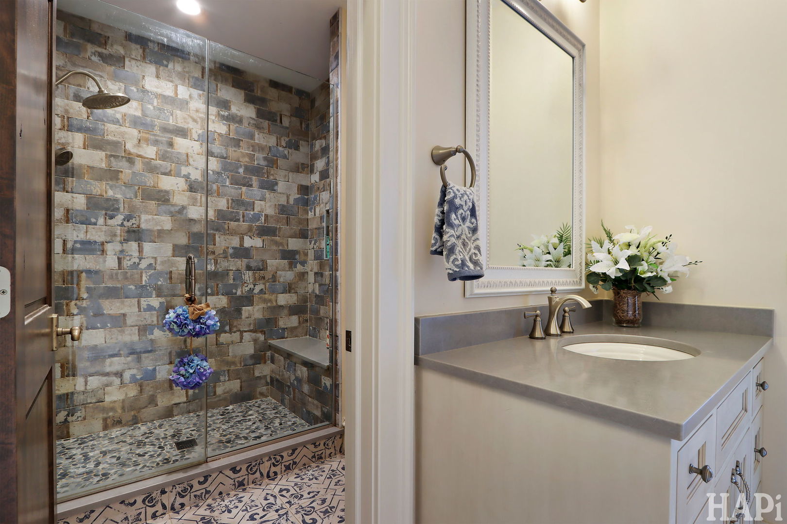 18 Enclave Court