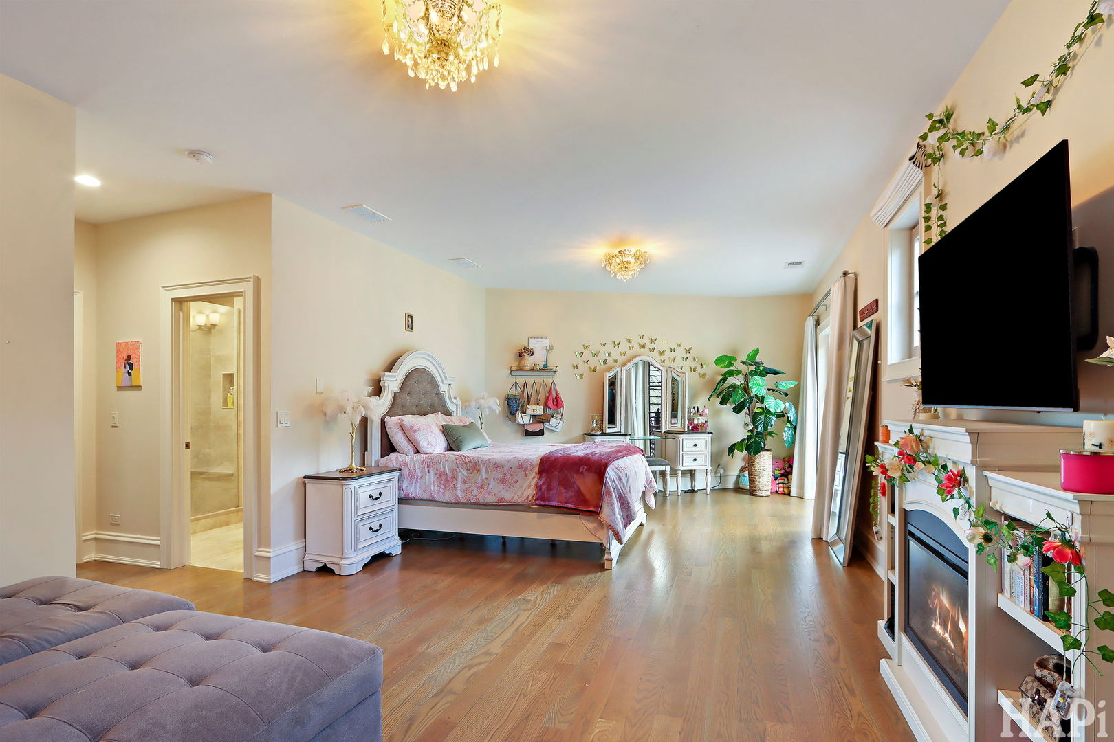 18 Enclave Court