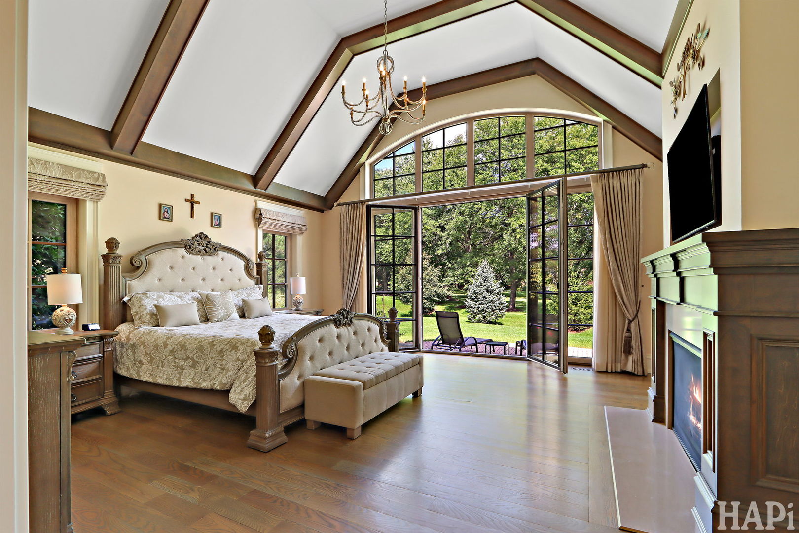 18 Enclave Court