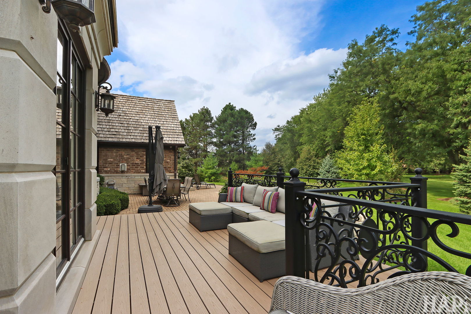 18 Enclave Court