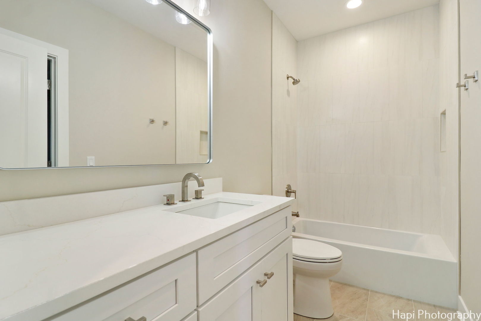 319 S Glendale Avenue Unit: 204