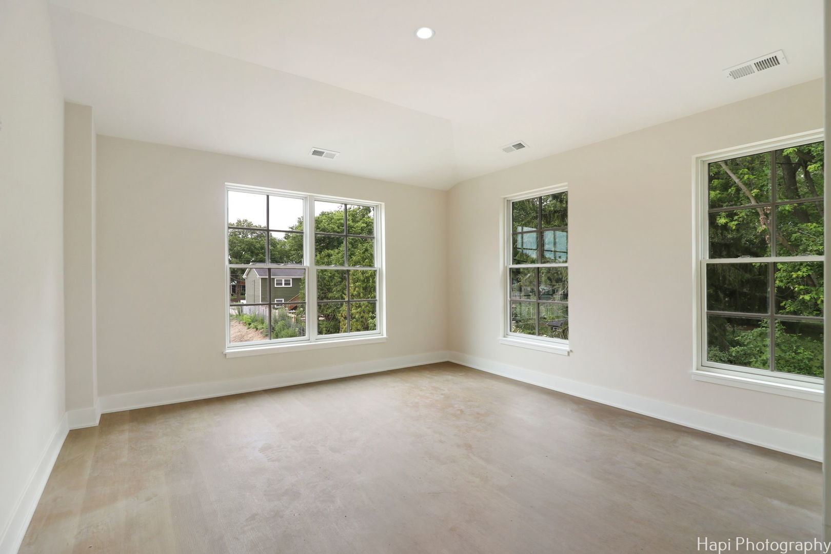 319 S Glendale Avenue Unit: 204