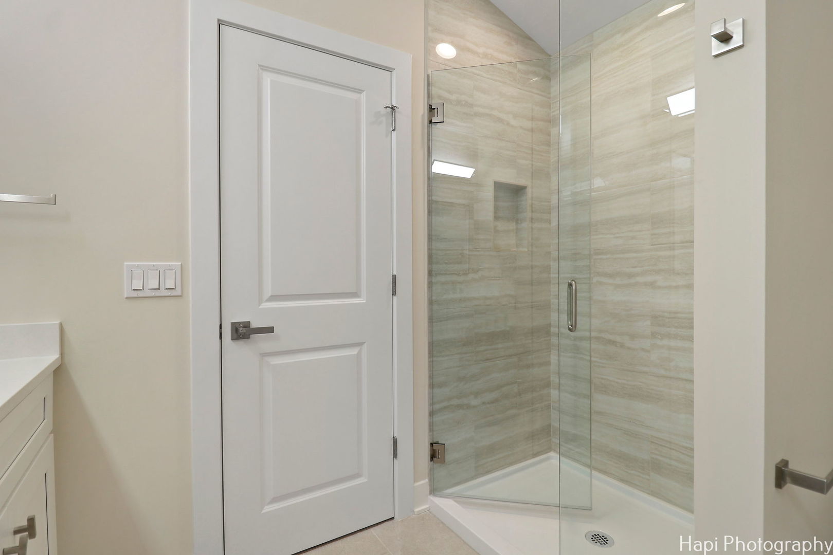 319 S Glendale Avenue Unit: 204