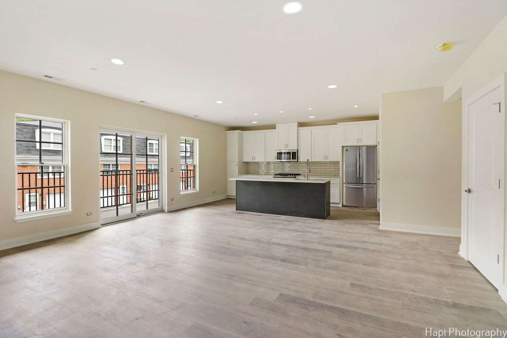 319 S Glendale Avenue Unit: 204