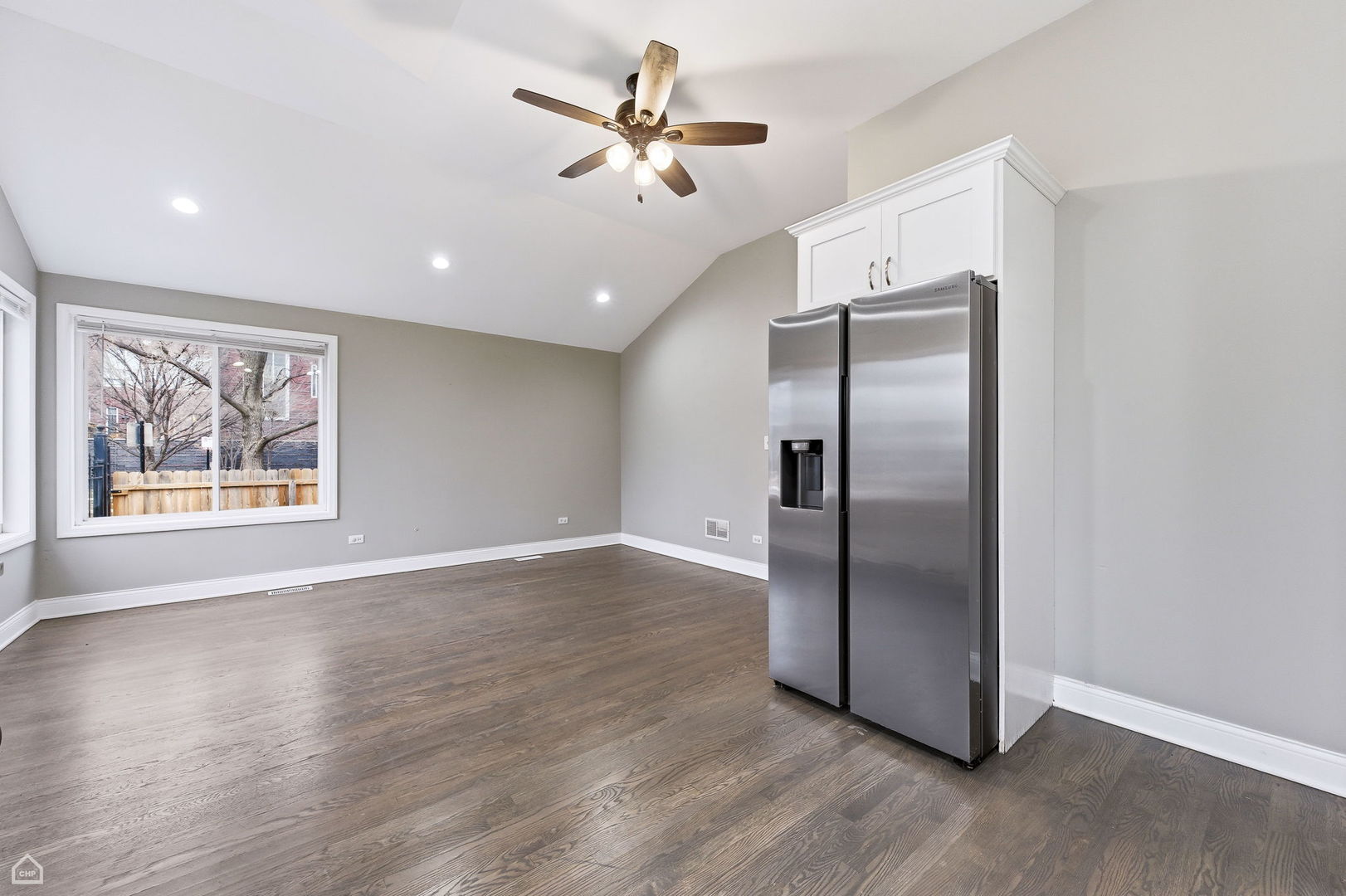 7701 S Christiana Avenue