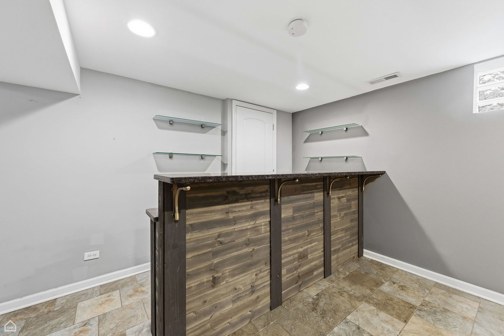 7701 S Christiana Avenue