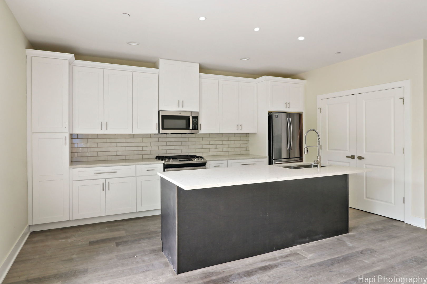 319 S Glendale Avenue Unit: 204