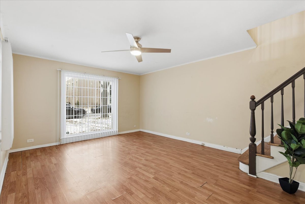 6415 N Drake Avenue Unit: 6415