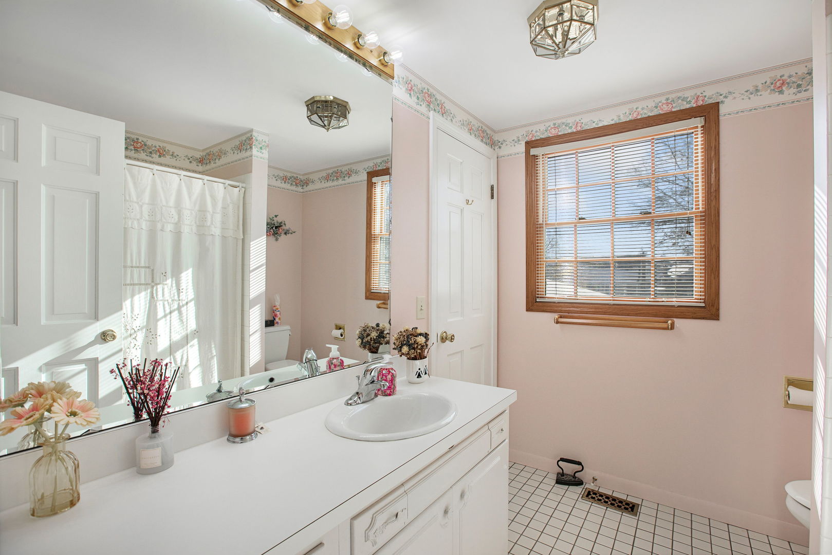 1706 S Chesterfield Drive