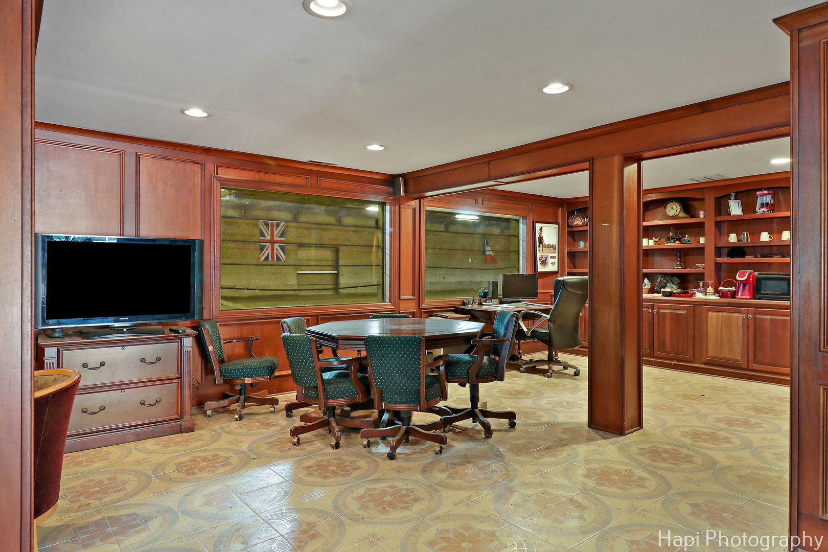 23 W County Line Road