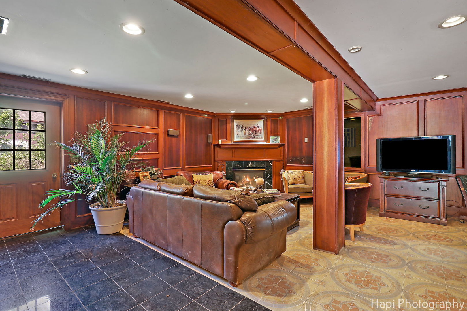 23 W County Line Road