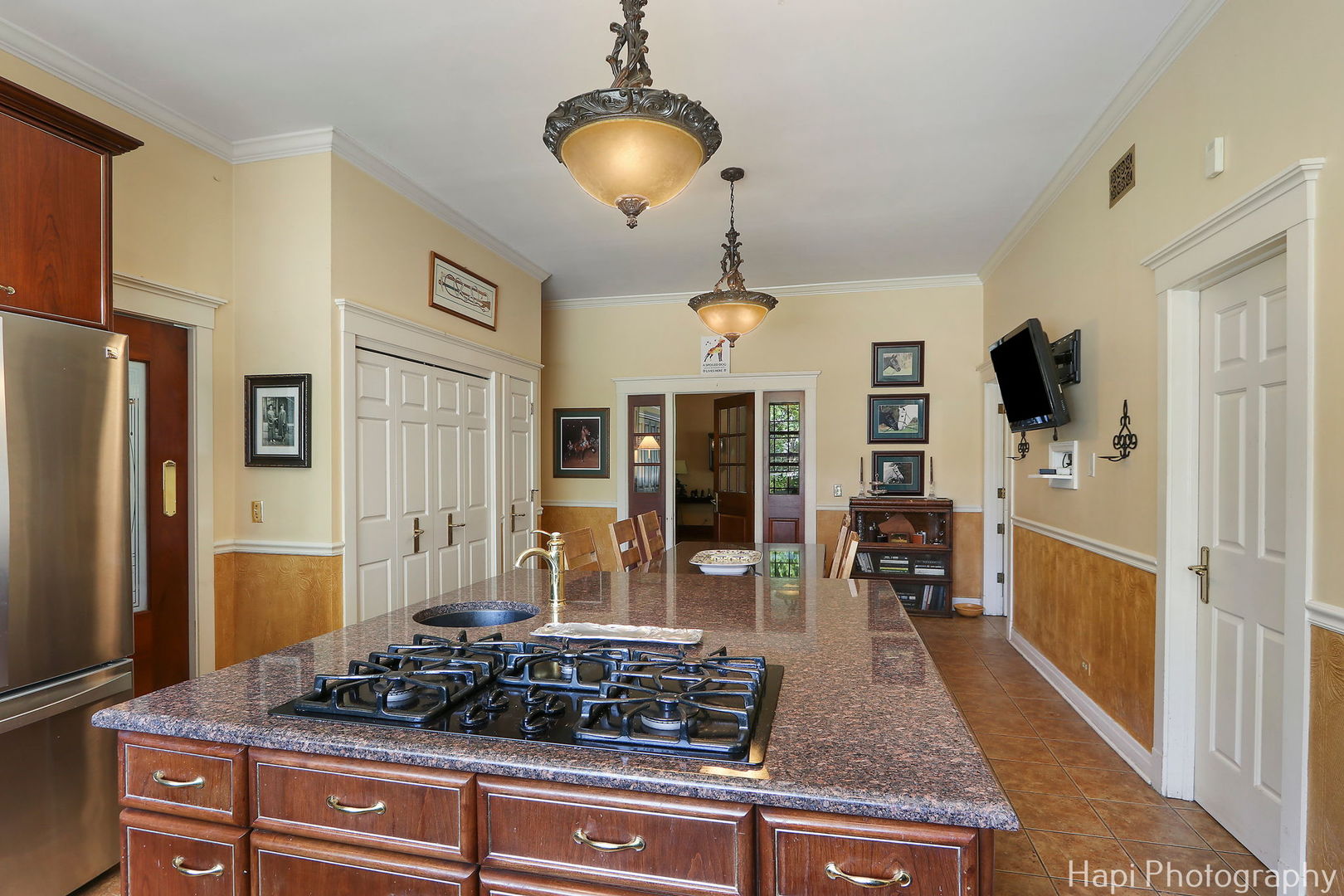 23 W County Line Road