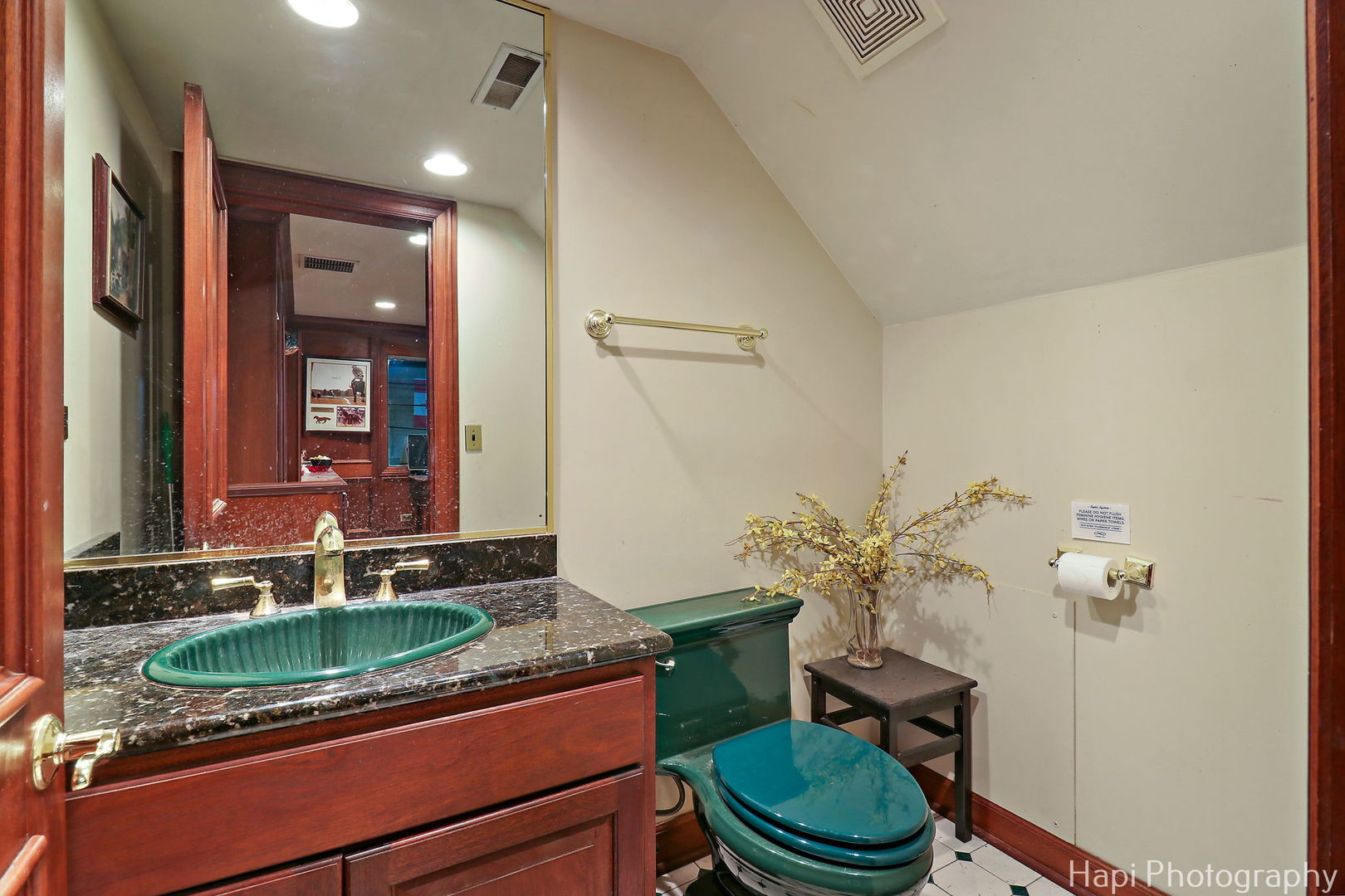 23 W County Line Road