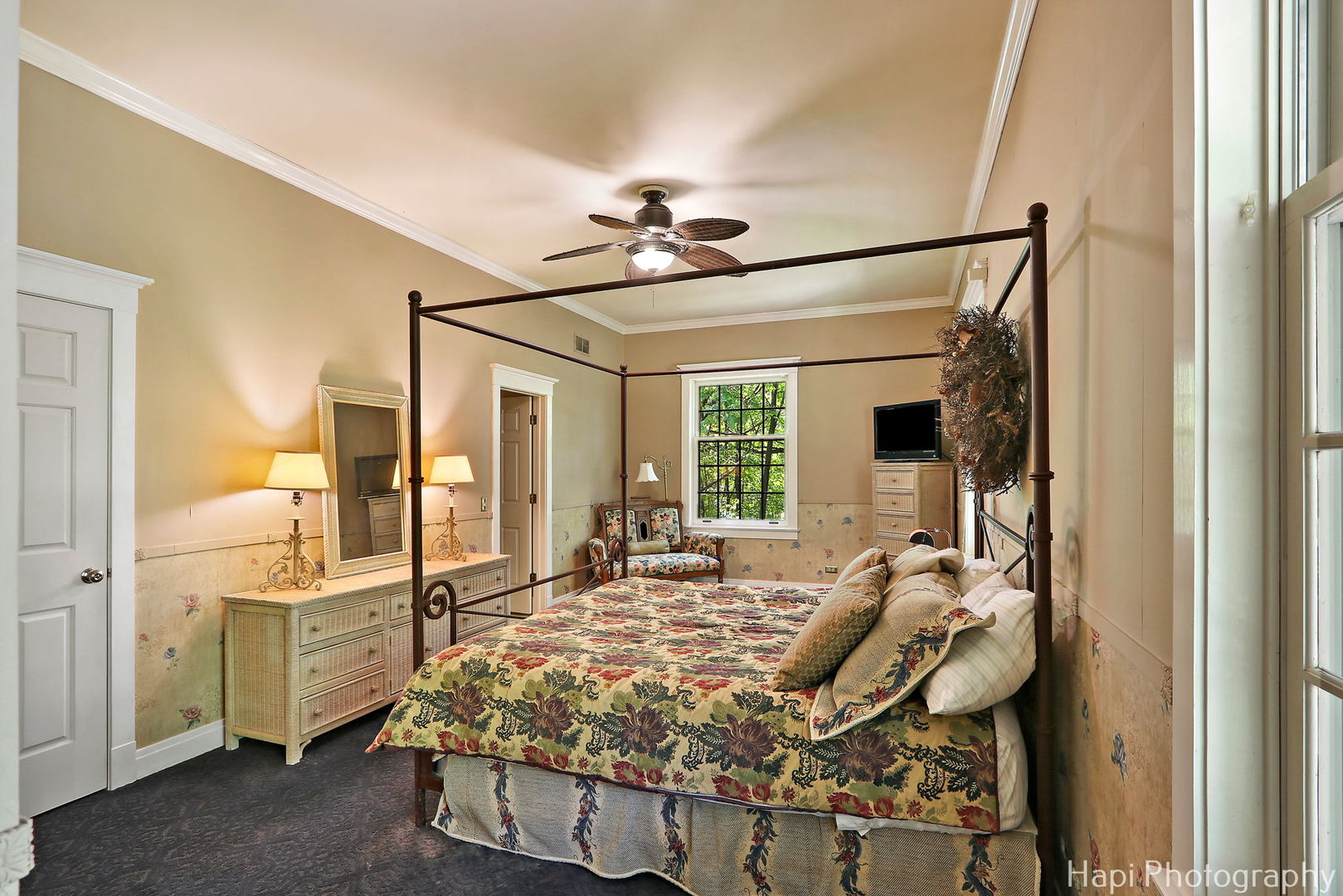 23 W County Line Road