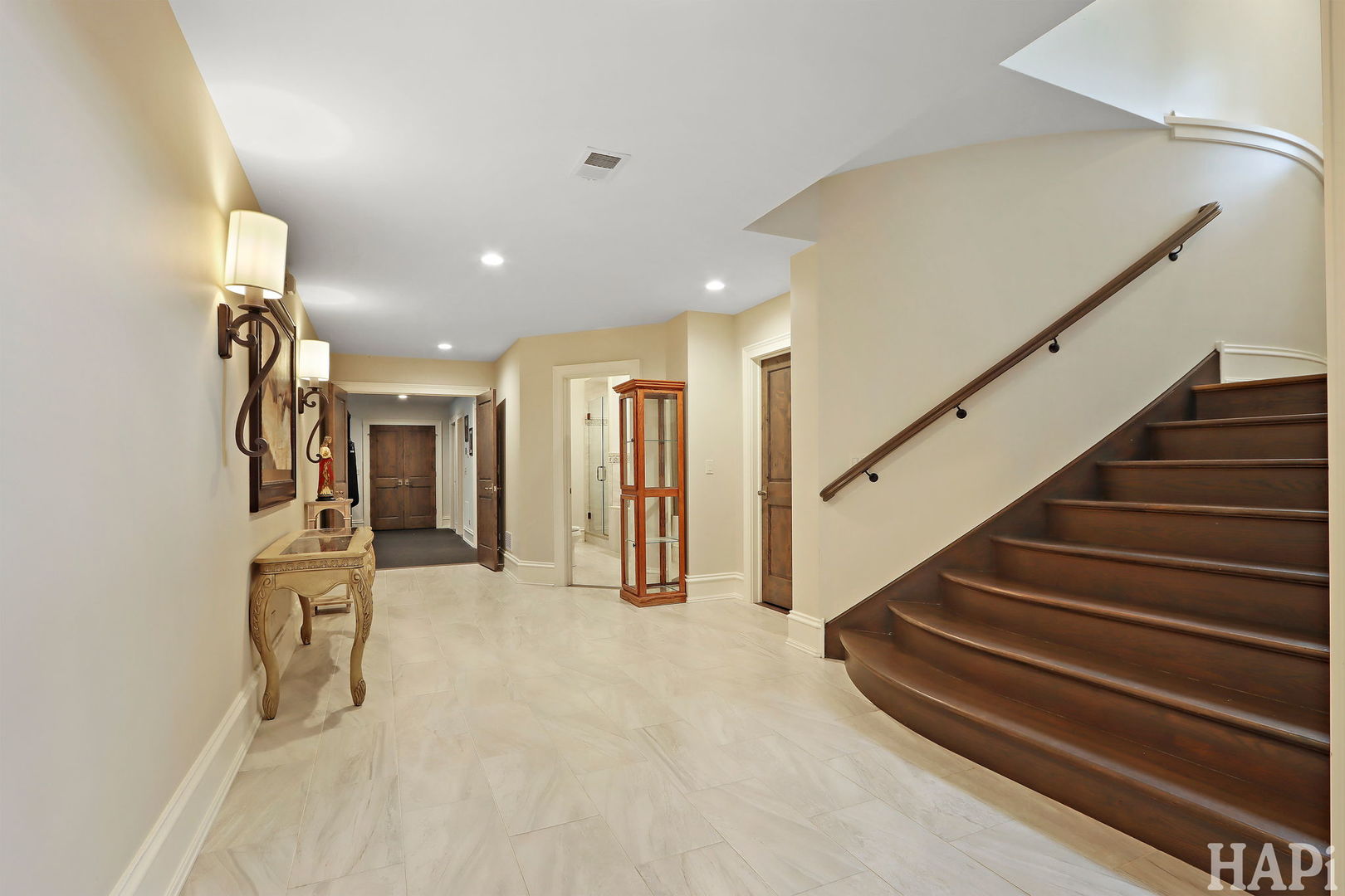 18 Enclave Court
