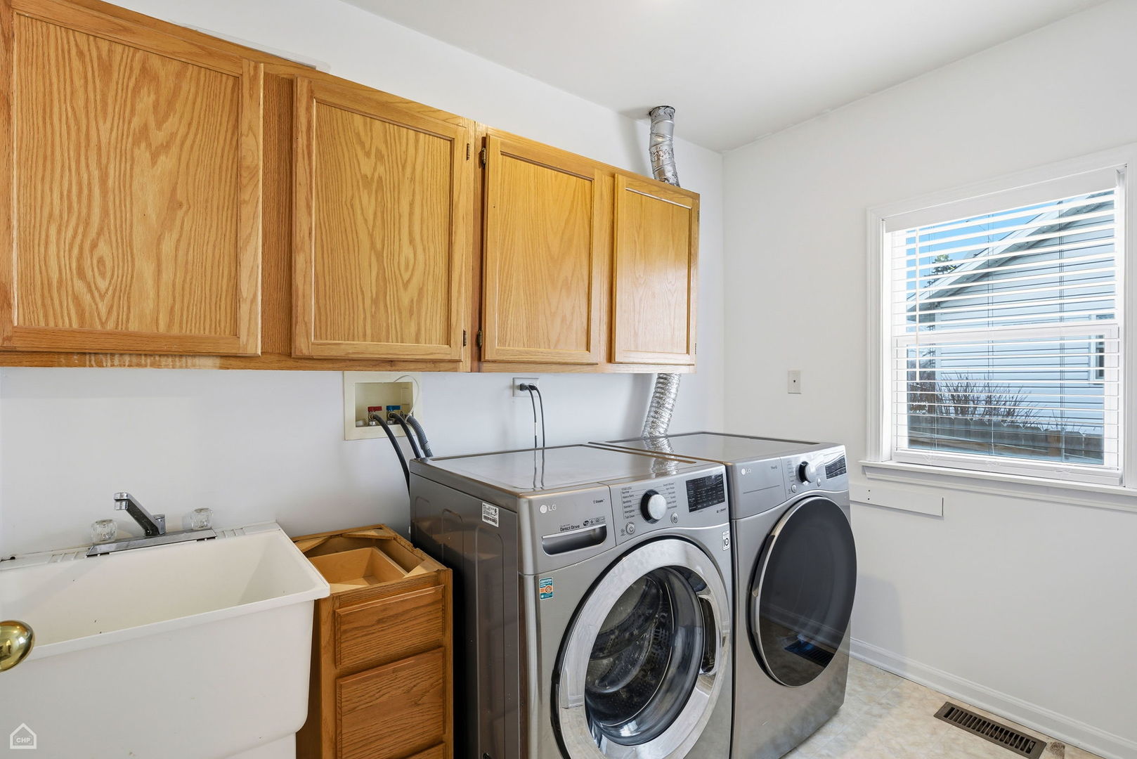 27071 N Ridge Street