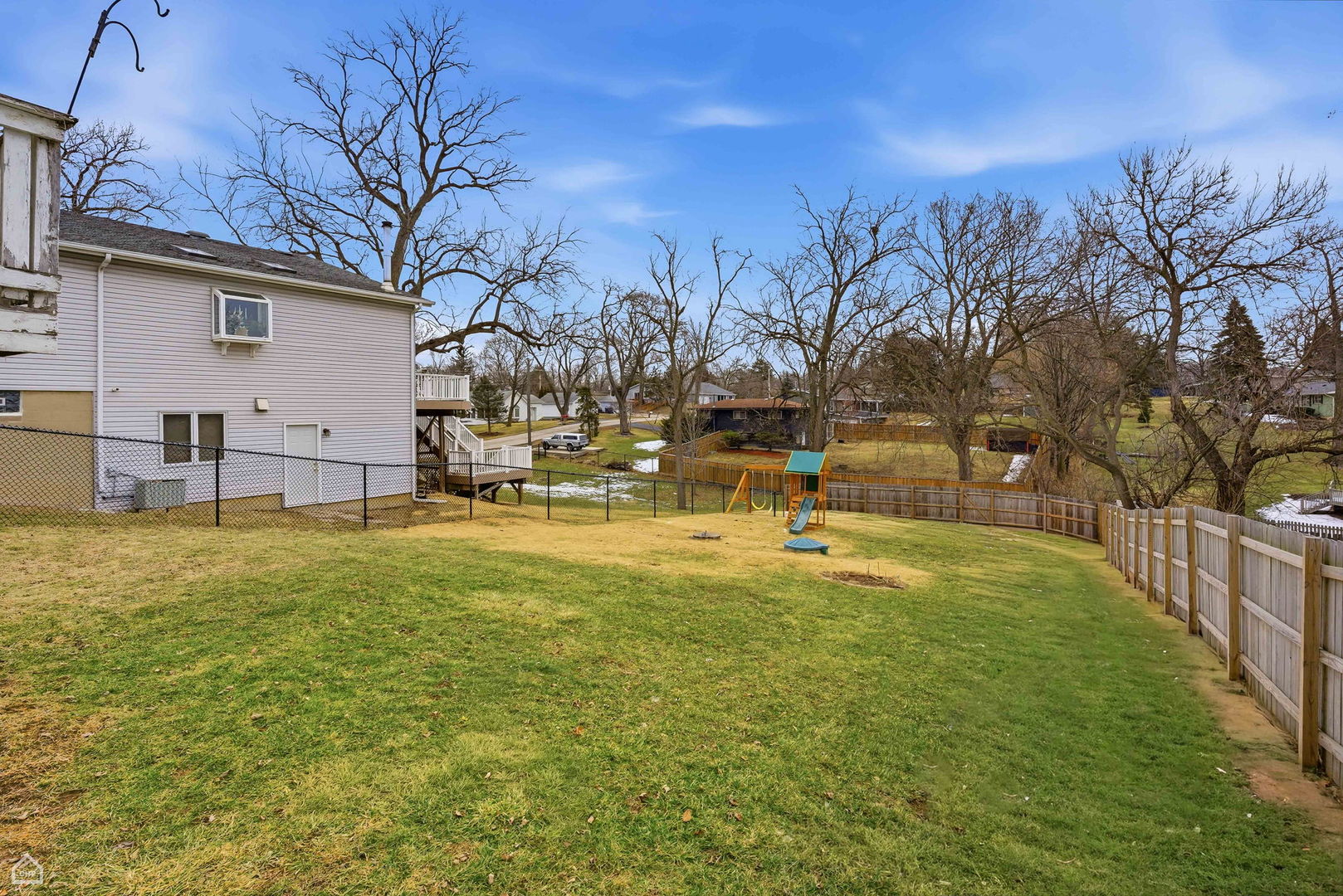 27071 N Ridge Street