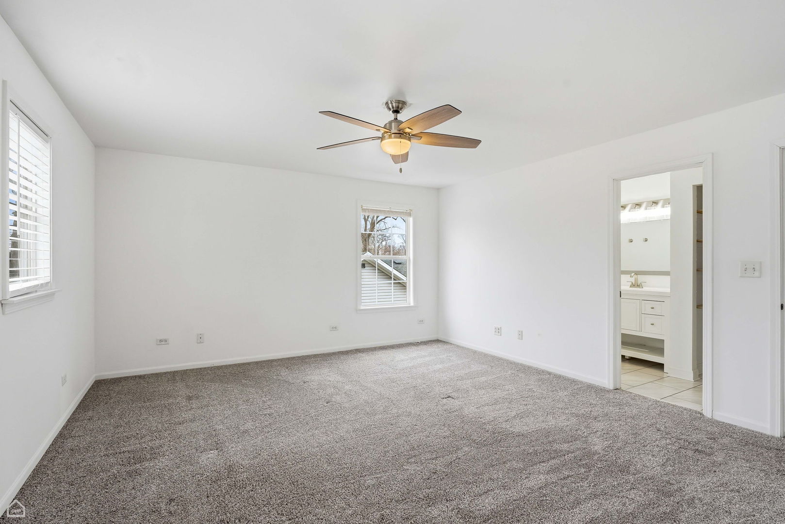 27071 N Ridge Street