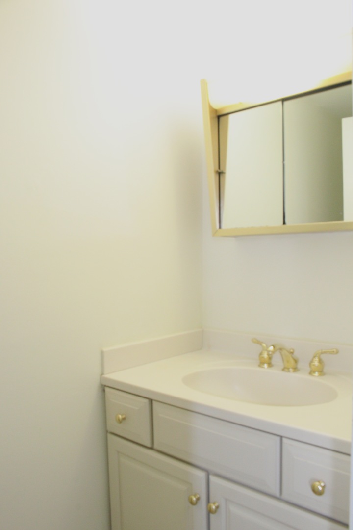 2 Timber Lane Unit: 17