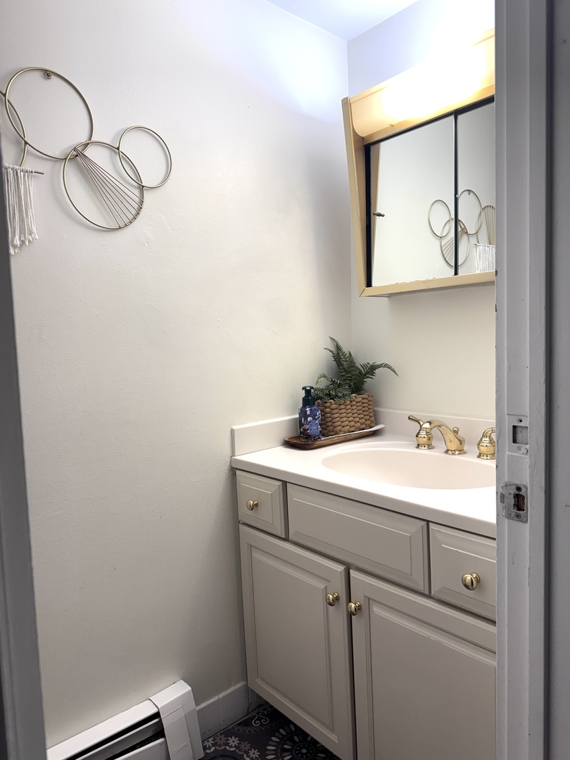 2 Timber Lane Unit: 17