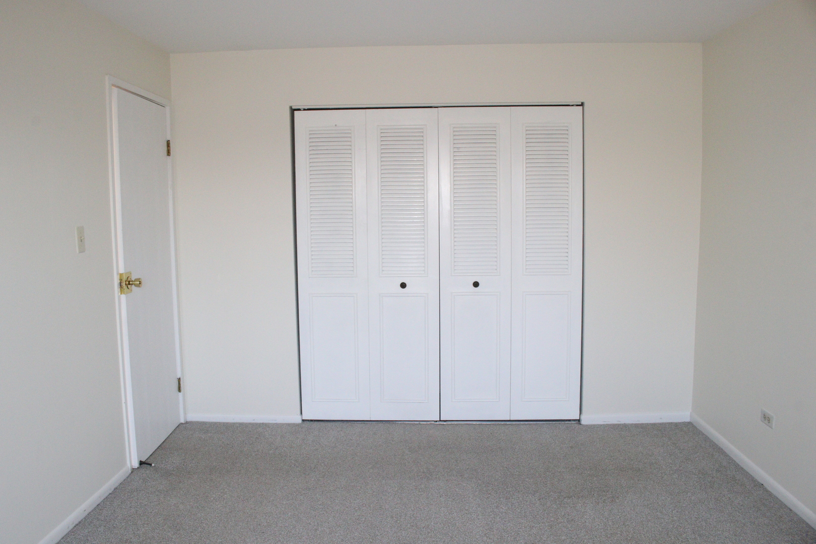 2 Timber Lane Unit: 17