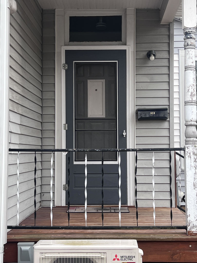 820 Clay Street Unit: 0