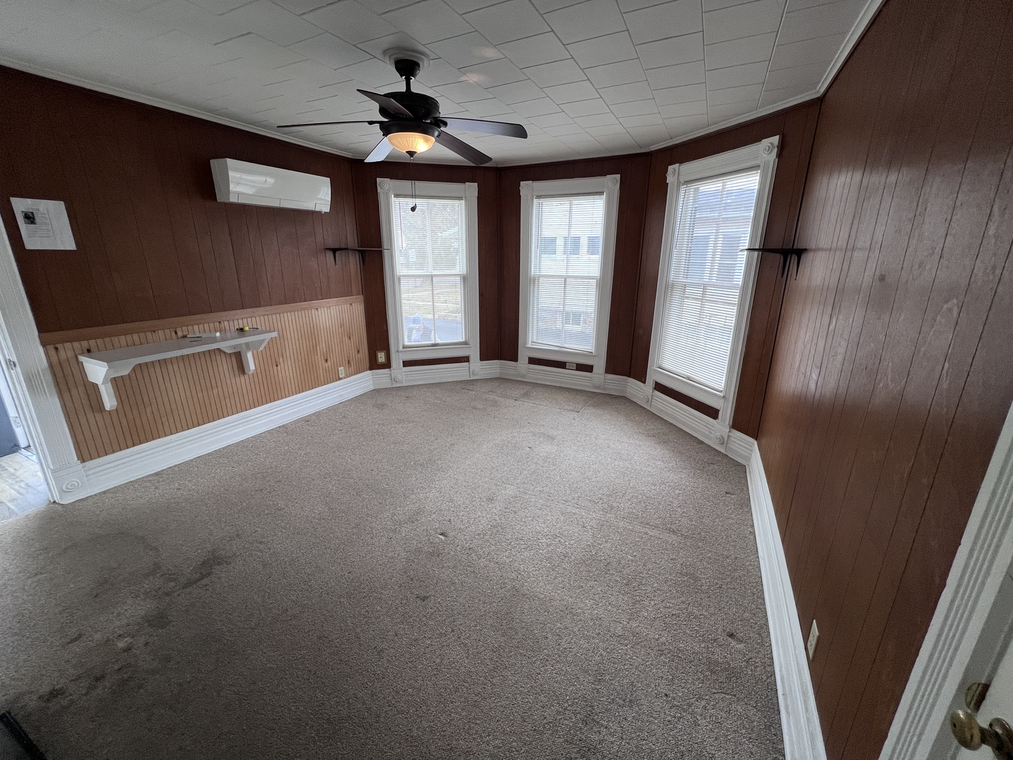 820 Clay Street Unit: 0