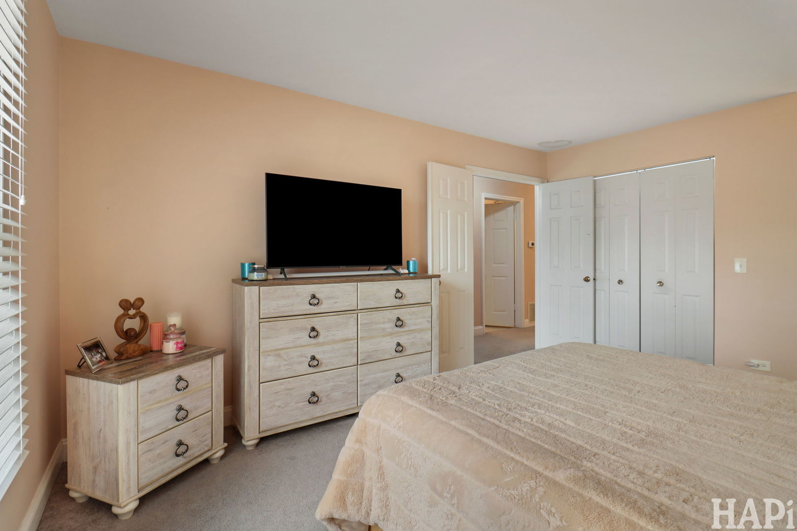 1300 Cromwell Court Unit: 1300