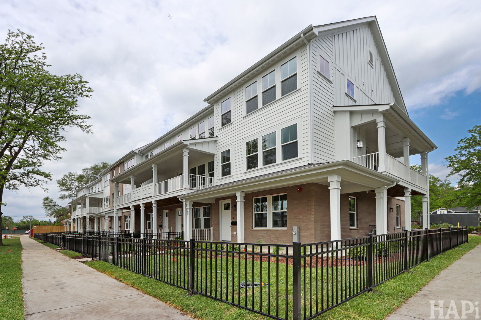 160 Washington Street Unit: 160
