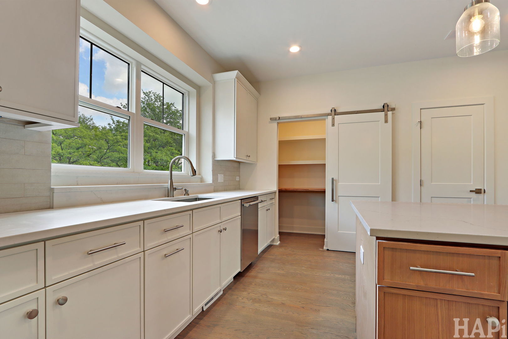 160 Washington Street Unit: 160