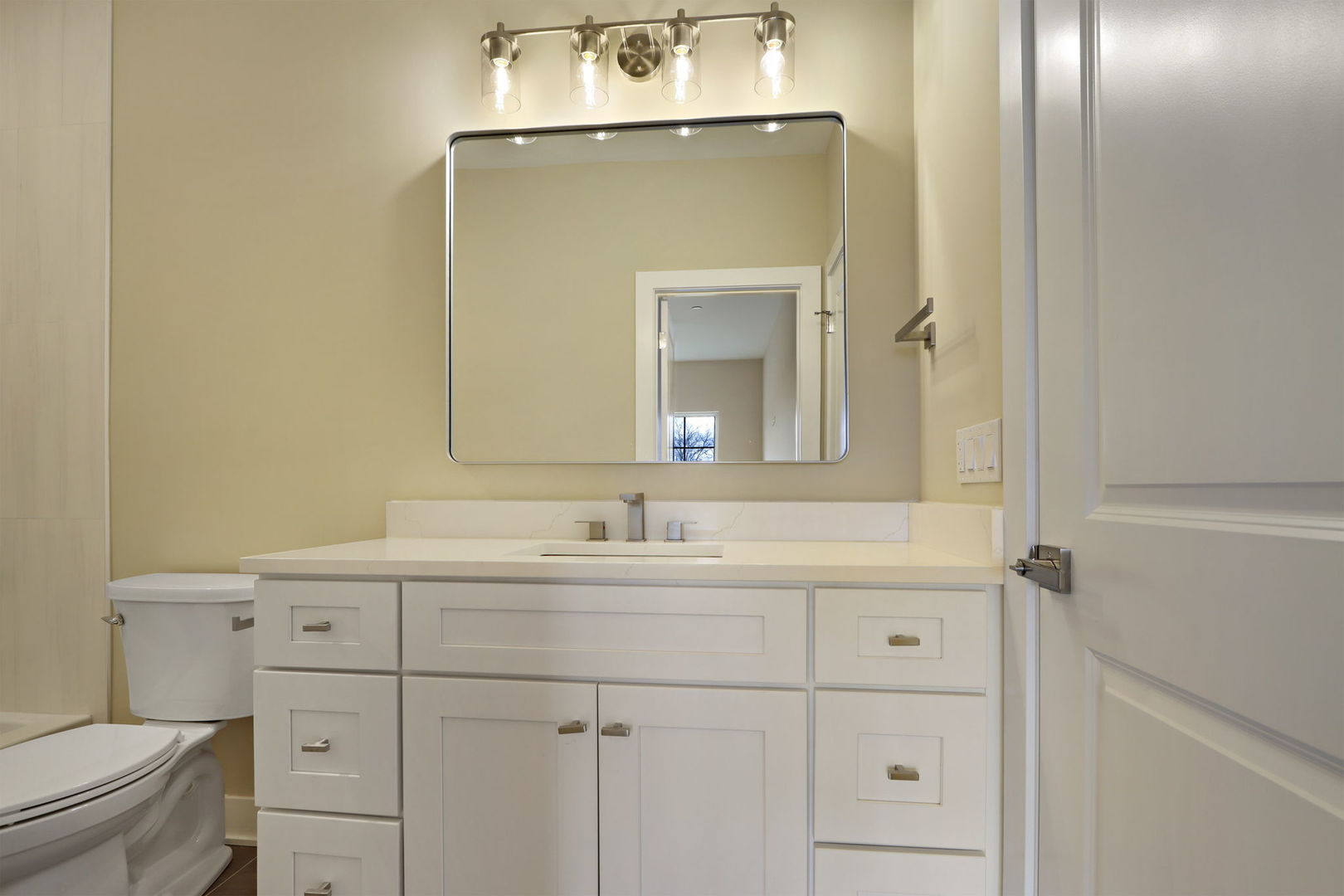 160 Washington Street Unit: 160