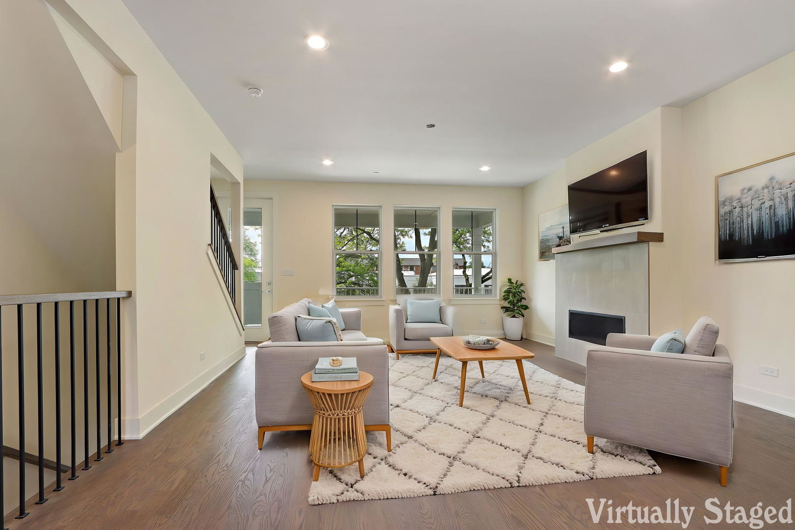 160 Washington Street Unit: 160