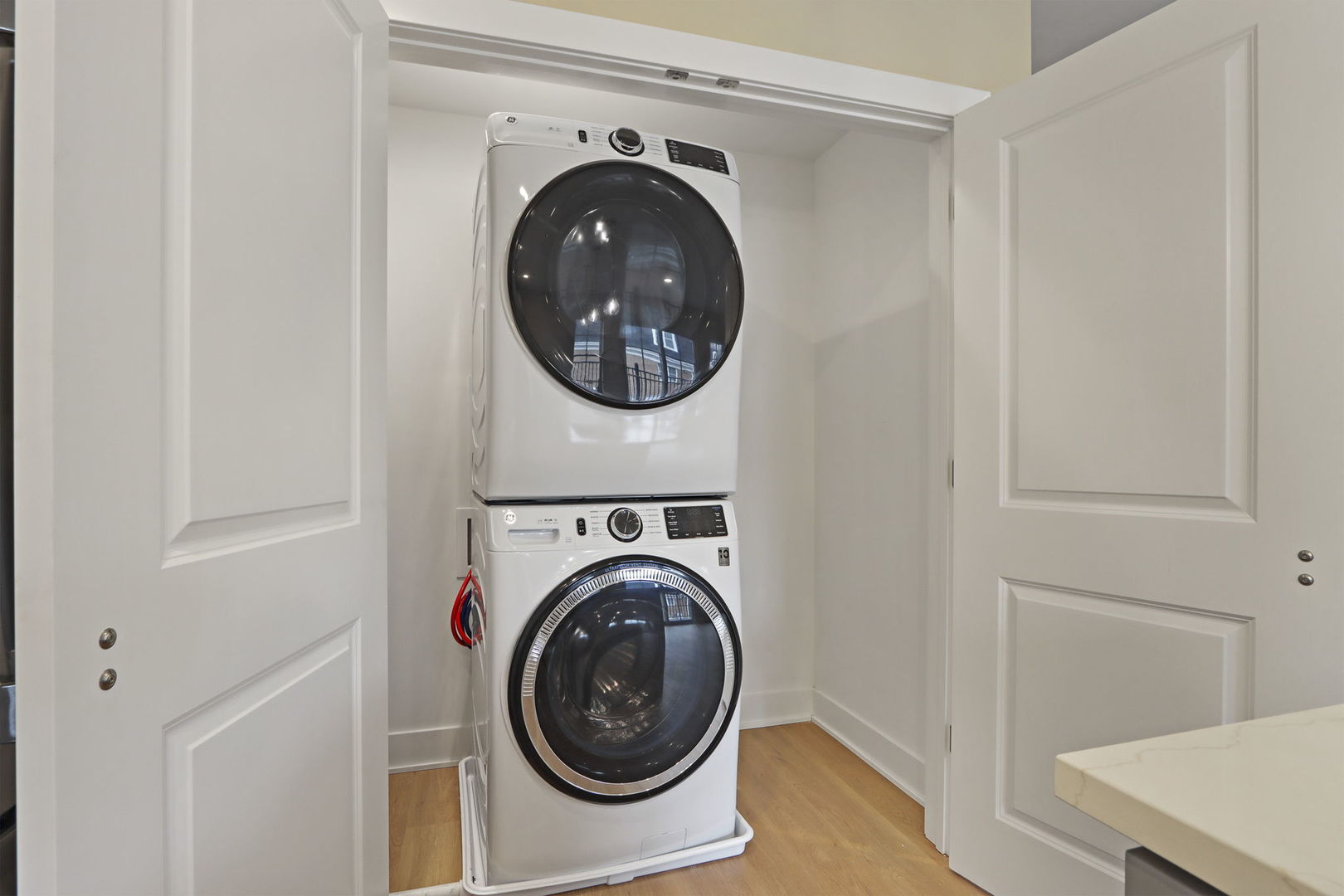 160 Washington Street Unit: 160