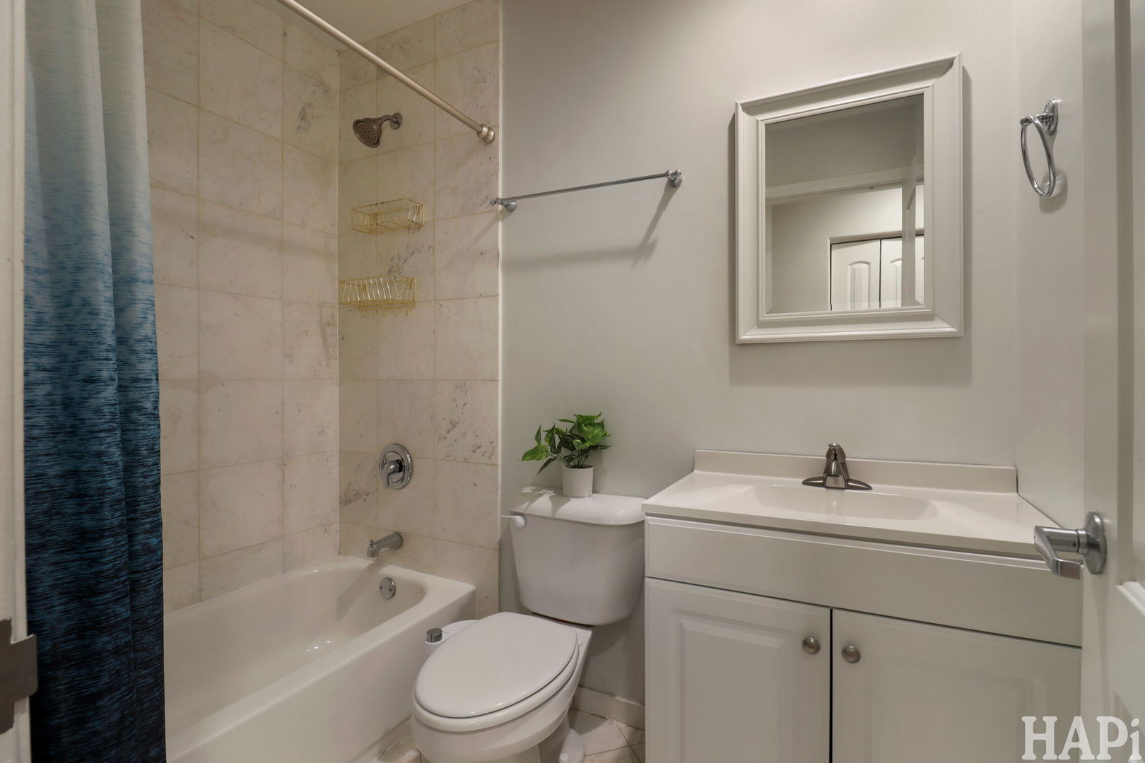 4716 W Addison Street Unit: 2E