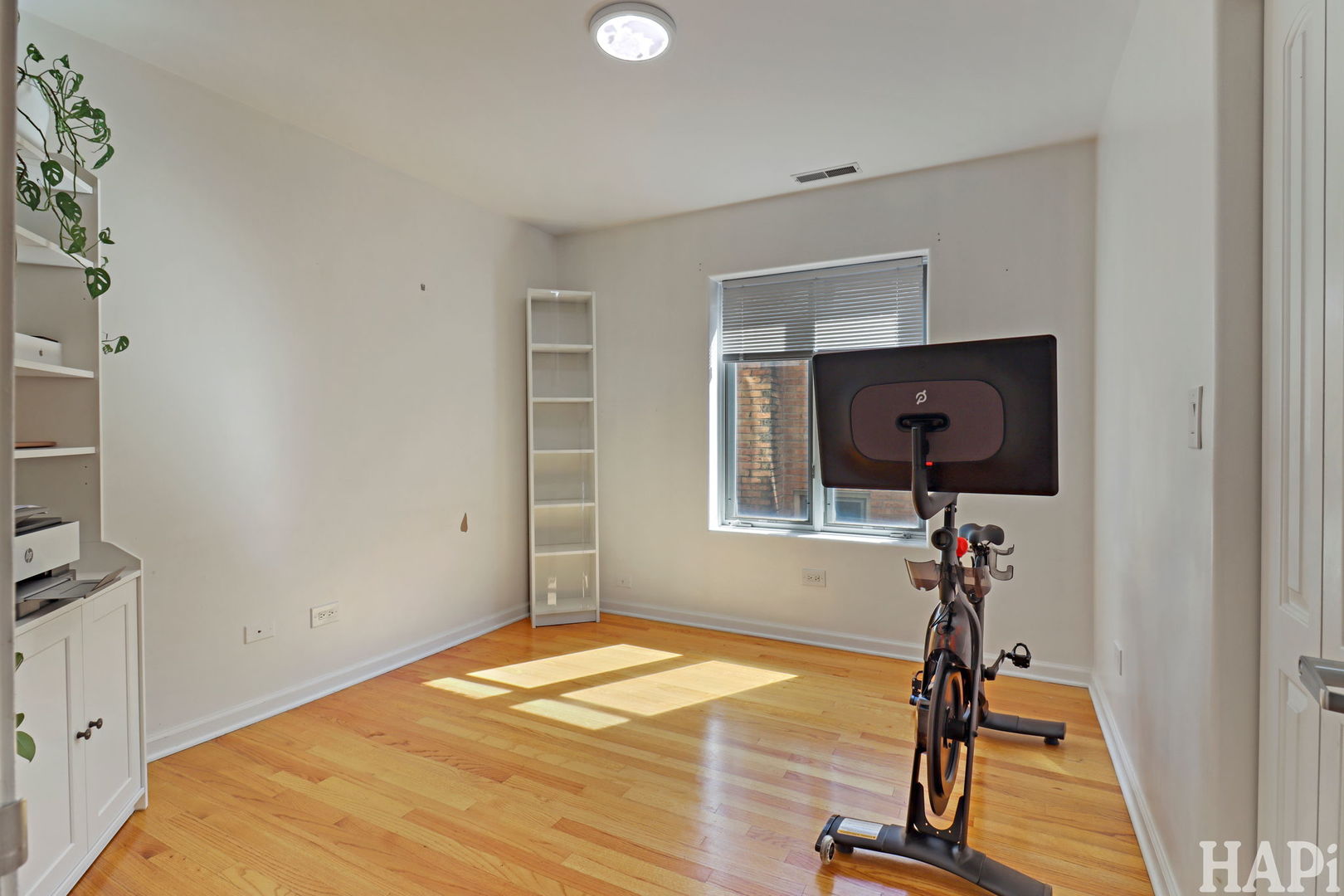 4716 W Addison Street Unit: 2E