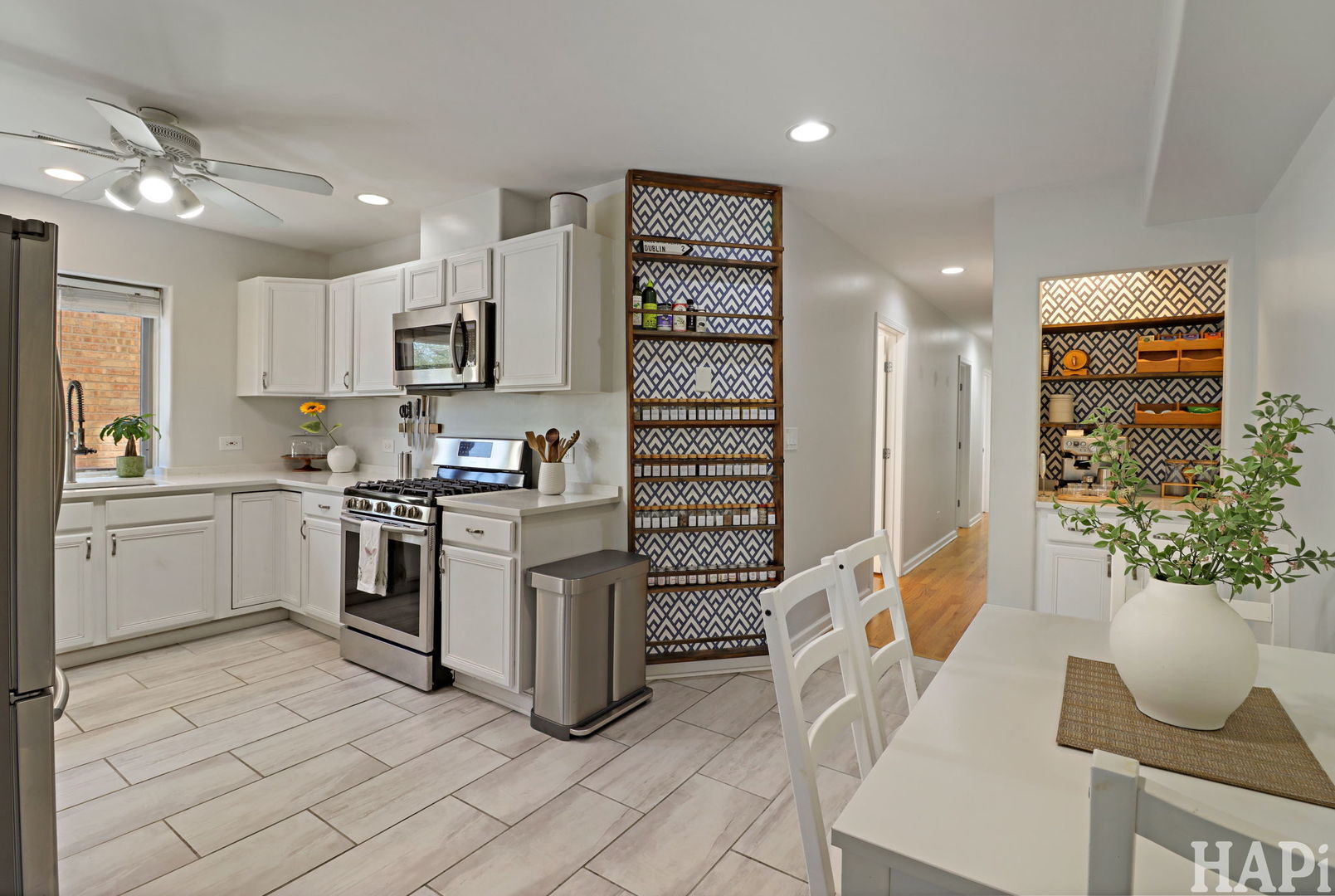 4716 W Addison Street Unit: 2E