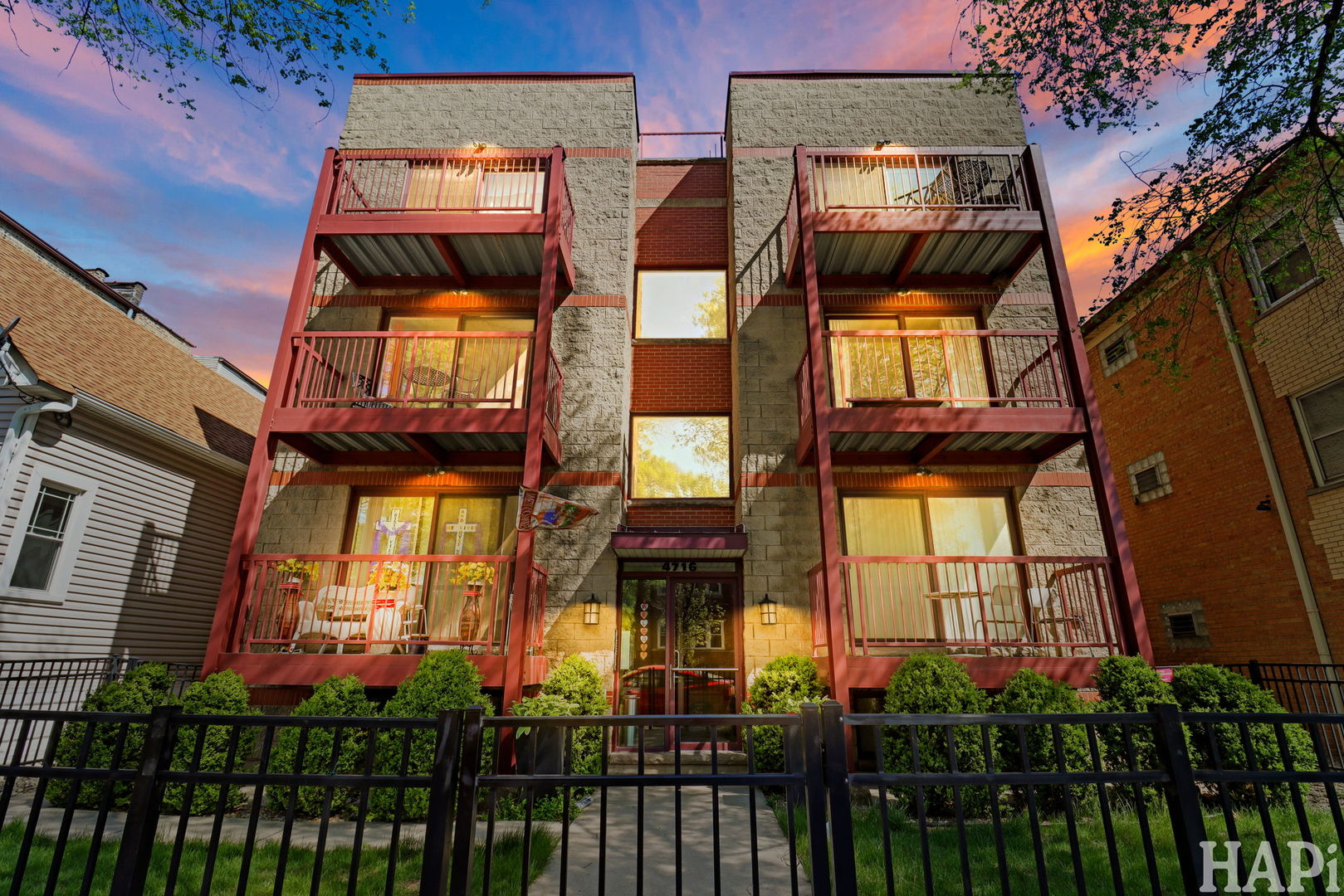 4716 W Addison Street Unit: 2E