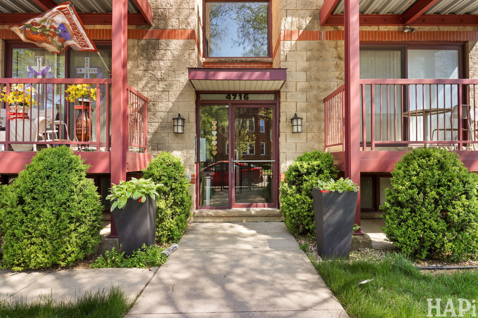 4716 W Addison Street Unit: 2E
